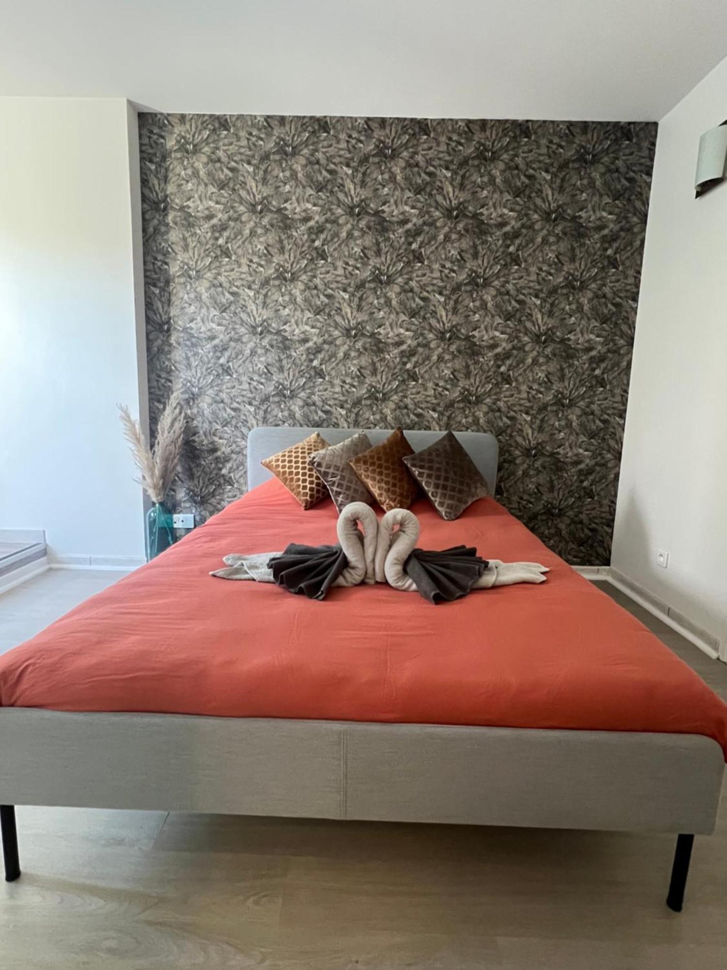 House Of Spa Privatif - Jaccuzi Et Sauna Livry-Gargan Extérieur photo